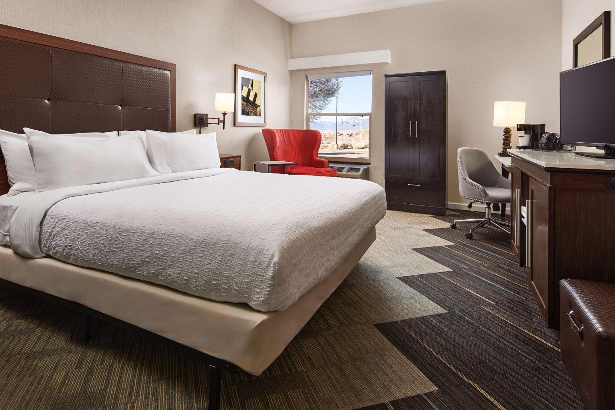 Hampton Inn טאוס מראה חיצוני תמונה