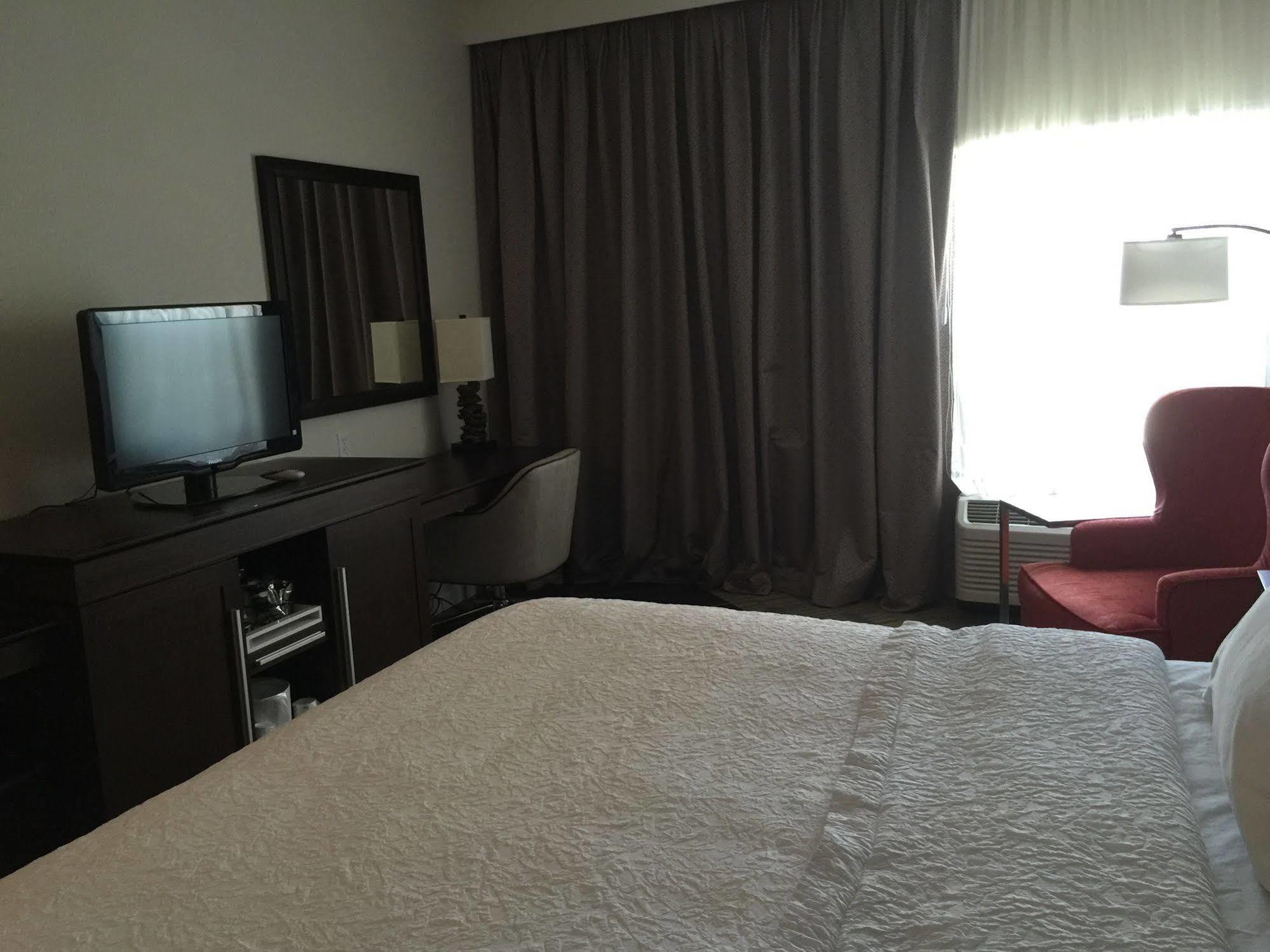 Hampton Inn טאוס מראה חיצוני תמונה
